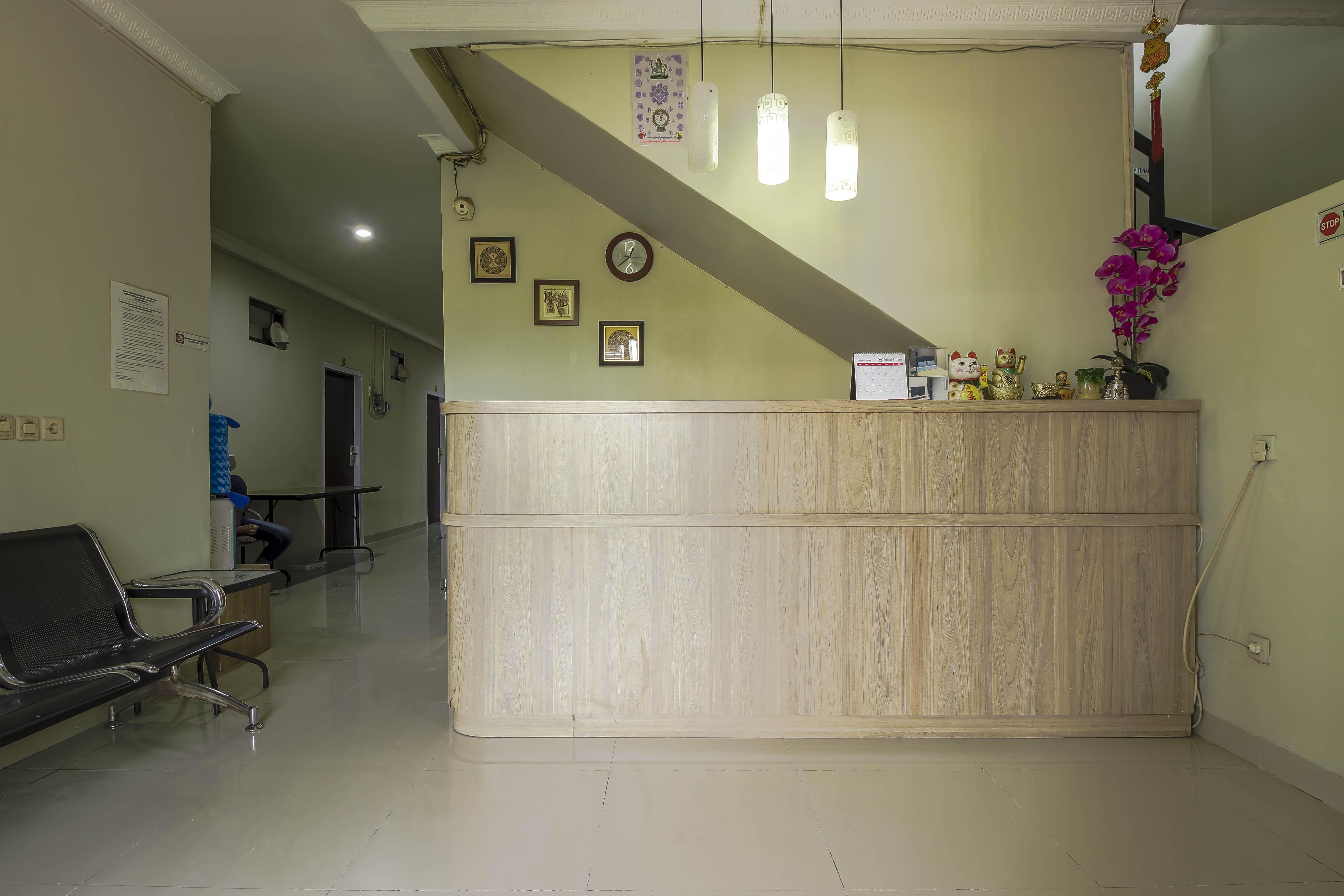 Reddoorz Plus Near Lippo Cikarang Mall Бекаси Екстериор снимка